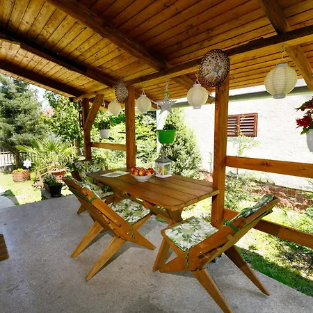 Apartmán Liget By Interhome